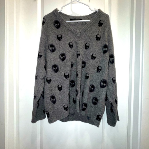 Skull Cashmere Sweaters - Skull Cashmere women’s cashmere sweater